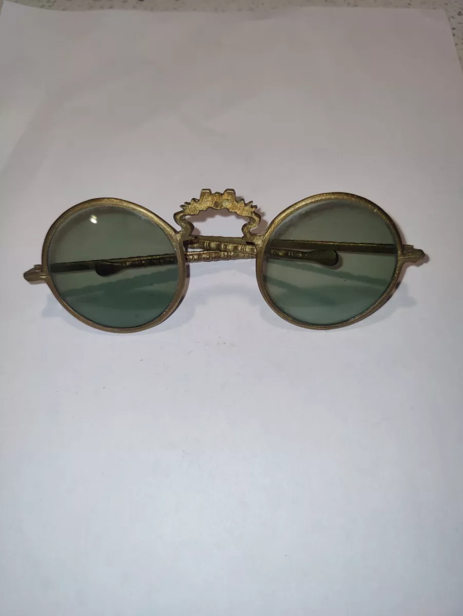 Antique Chinese sunglasses circa. 1910 1925 with kissing dragon nose bridge