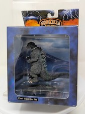 X Plus FIRST Godzilla Origins - 2002 SEALED Box - Cold Cast Resin Chess Piece