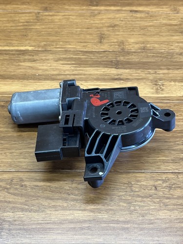 2023-2025 BMW X1 U11 Front / Rear Left Door Window Drive Motor Unit OEM ๐ช - Picture 3 of 7