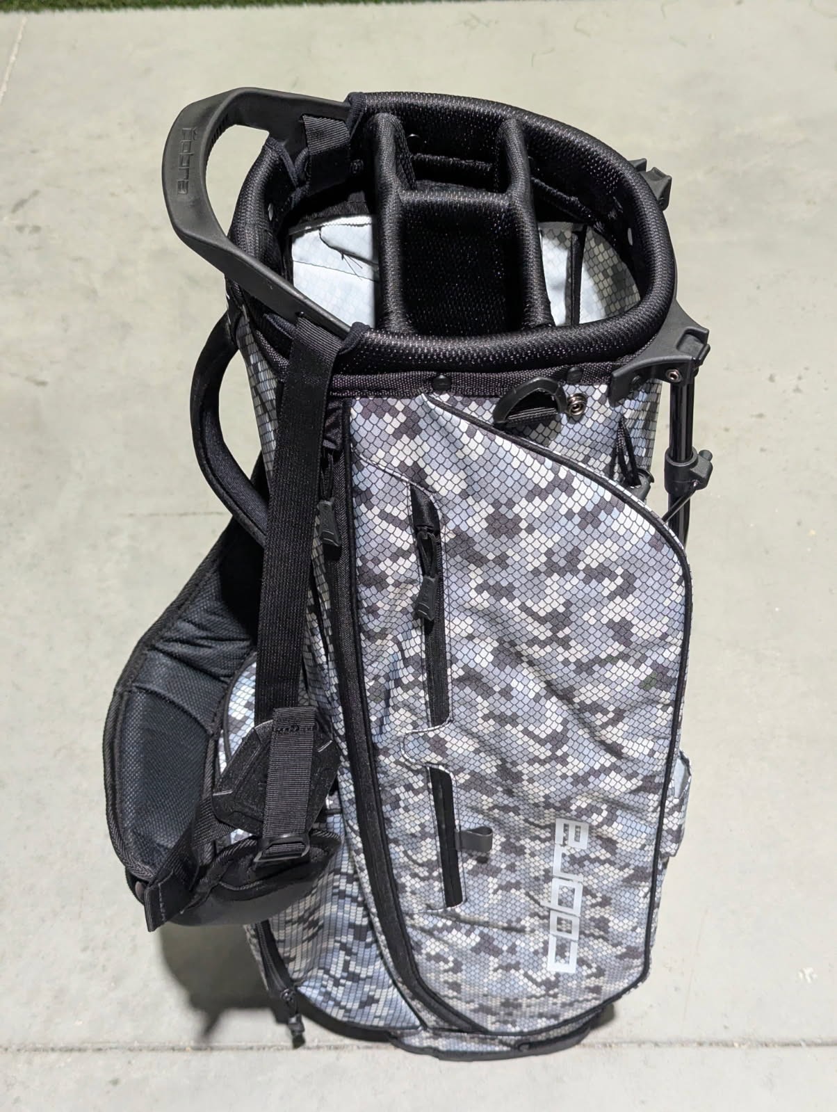 Bag Ultralight Pro  (stand Bag) 4 Way Divider