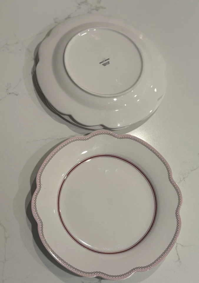 Juego de 4 platos de ensalada Grace’s Teaware 9” borde festoneado rosa blanco rojo Foto 4 de 4