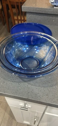 Blue Glass Mixing Bowl Set with Lids, Round Glossy Finish