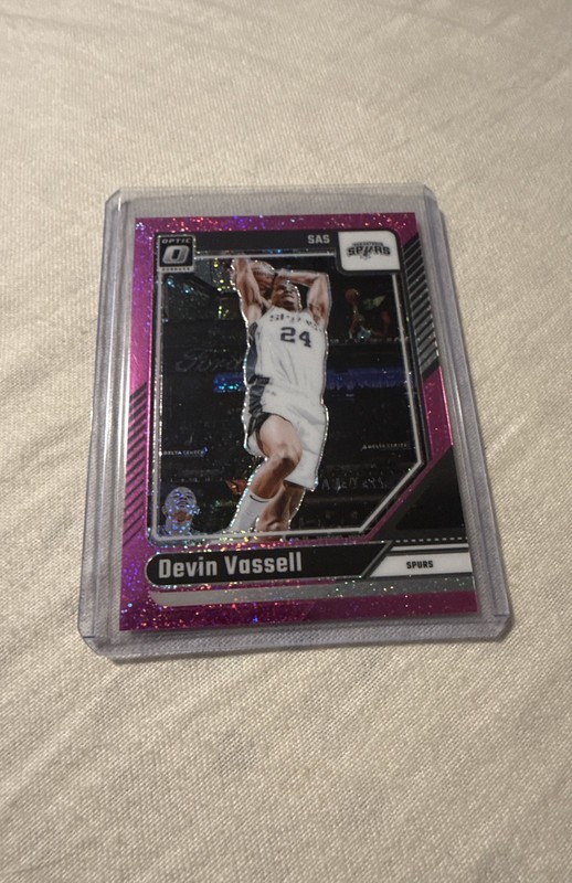 2024-25 Panini Donruss Optic - Devin Vassell #157 Pink Glitter Prizm /275
