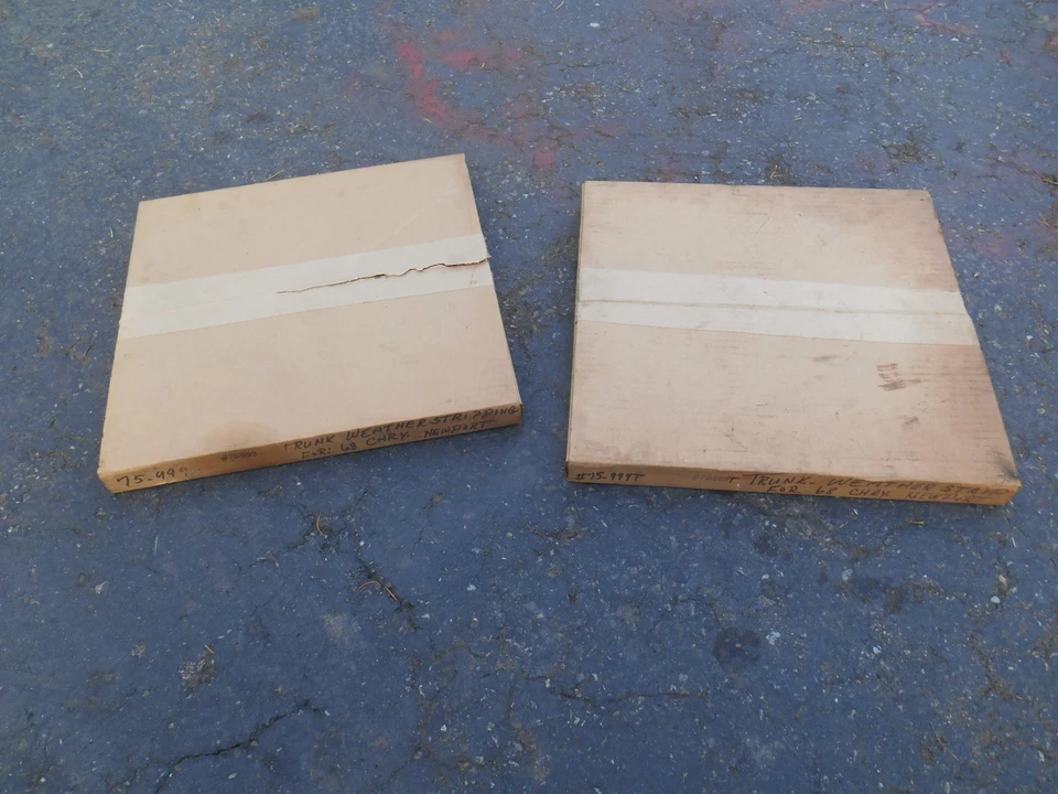 Mopar new 1968 Chrysler Newport trunk weatherstrip #75-999 - Image 2 of 4