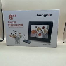 Sungale 8" Digital Photo Frame with Remote, HD Slideshow CD802