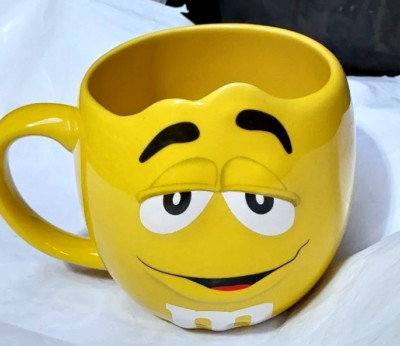 M&M Ceramic Sculptured Face Mug Cup Yellow Coffee Tea Chocolate Soup 3D 24oz