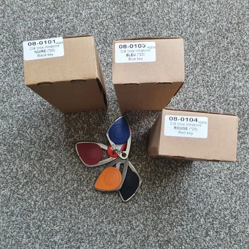 20 x Intratone Electronic Proximity Key Fobs - Black / Blue / Red - Picture 2 of 3