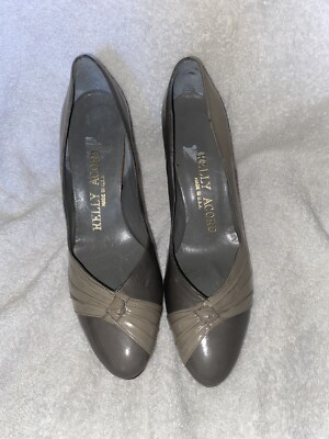 Kelly Acord Shoes Women's Size 5 Leather Pumps Classic Gray Scuffed
