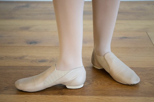 SLIP ON JAZZ SHOES - NEW Split Sole Booties BLACK or TAN Size US5 = 23.5cms - Picture 3 of 7