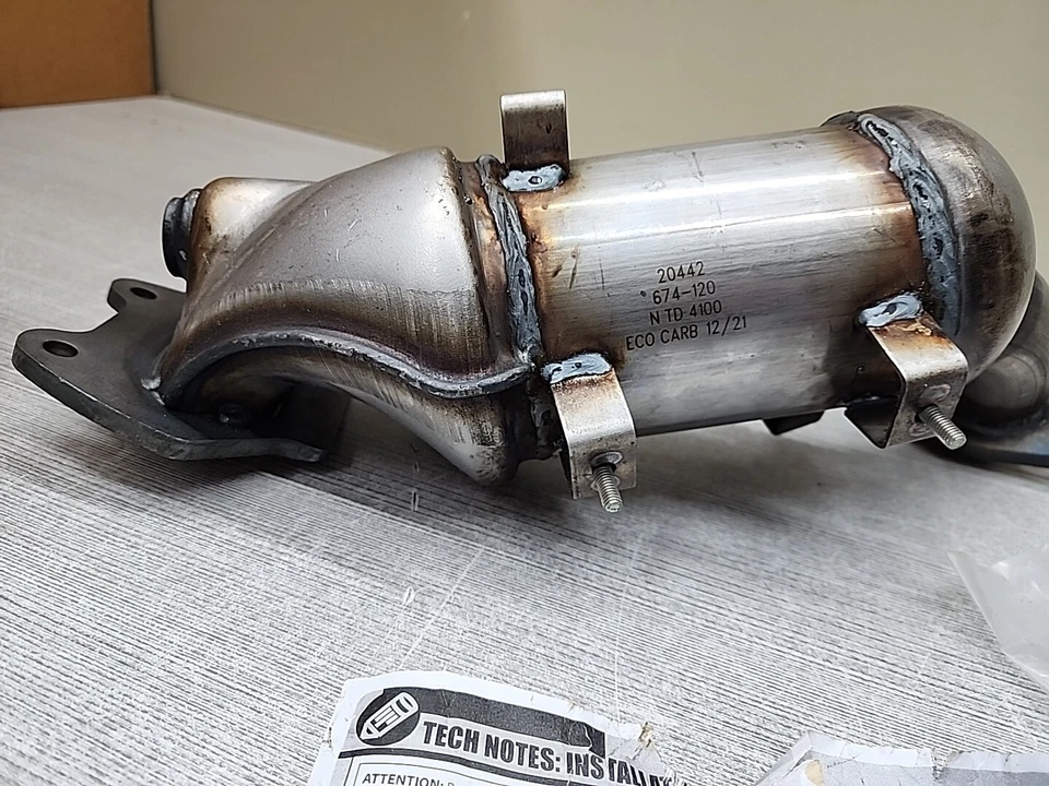 Dorman Catalytic Converter  No 674-120 - Image 4 of 4