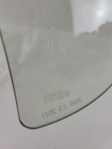National Cycle Mount Bracket Wind Shield Screen Light Tint Aug 25 "11 25"x 21". - Picture 18 of 24