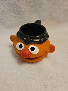 Vintage 1995 Sesame Street Ernie Figural Plastic Mug Applause Jim Henson