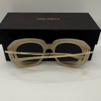 DOLCE & GABBANA Women display picture 1