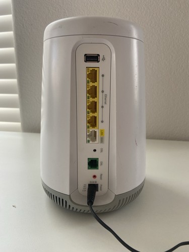 CenturyLink C4000LG Greenwave Wireless Modem Router - Picture 3 of 9