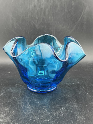 L. E. Smith Simplicity Blue Glass Scalloped Bowl MCM Peacock Blue