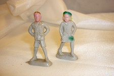 2 BERGEN BETON PLASTIC FIGURES BOY/GIRL  MAN WOMAN  VINTAGE USA