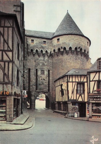 Hennebont - La Porte Prison - Chateau de Monfort à Hennebont
