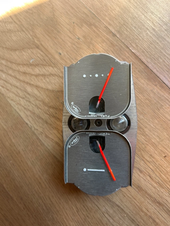 1962 63 64 Lincoln Conntinetal. Speedometer temp oil, gauge and clock. - Image 2 of 4