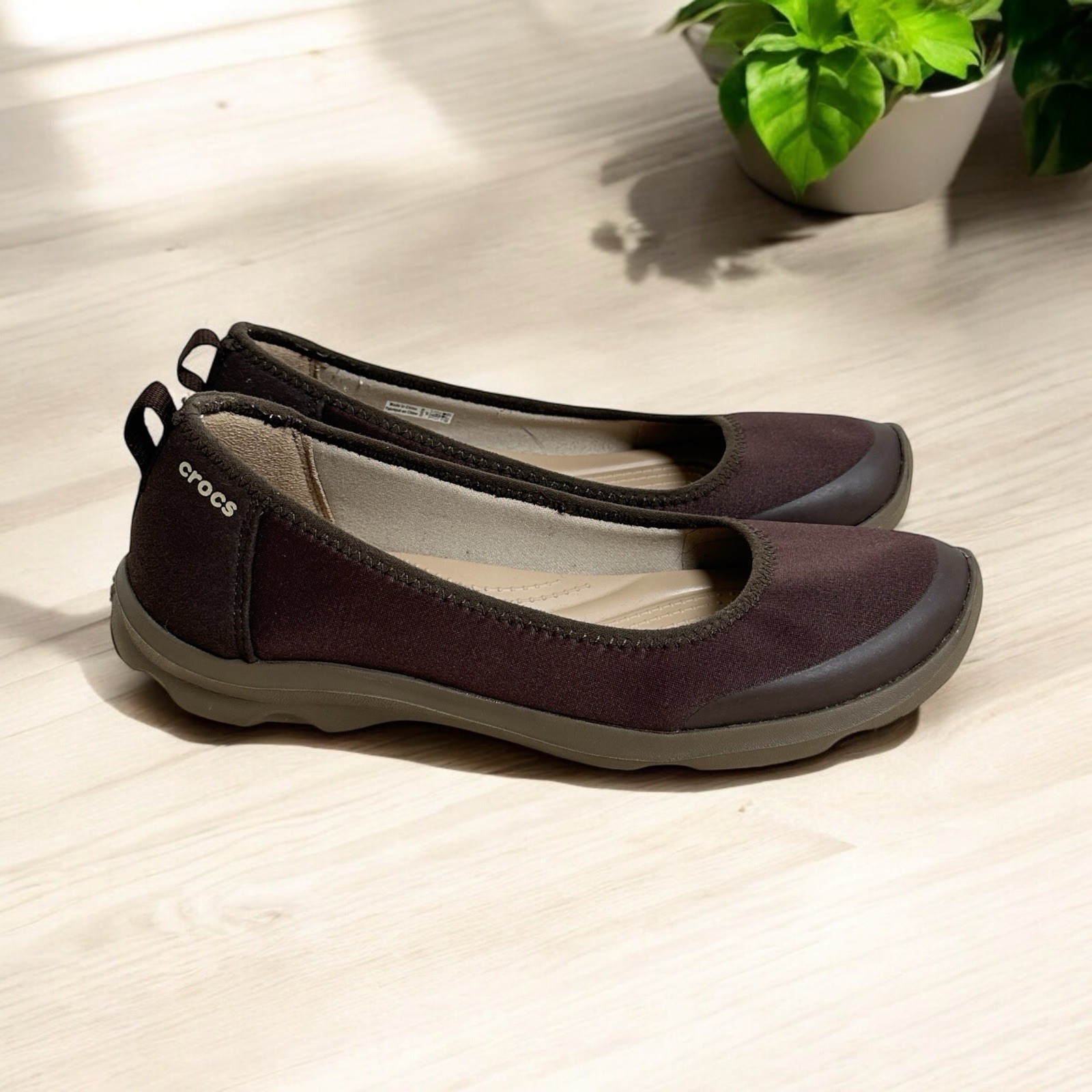 CROCS Women's Duet Busy Day Brown Slip-On Loafers Size 9