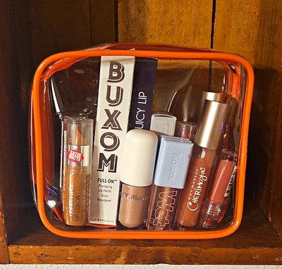11 Lippies & Bag: Buxom Full Size, Tarte Full Size & More!