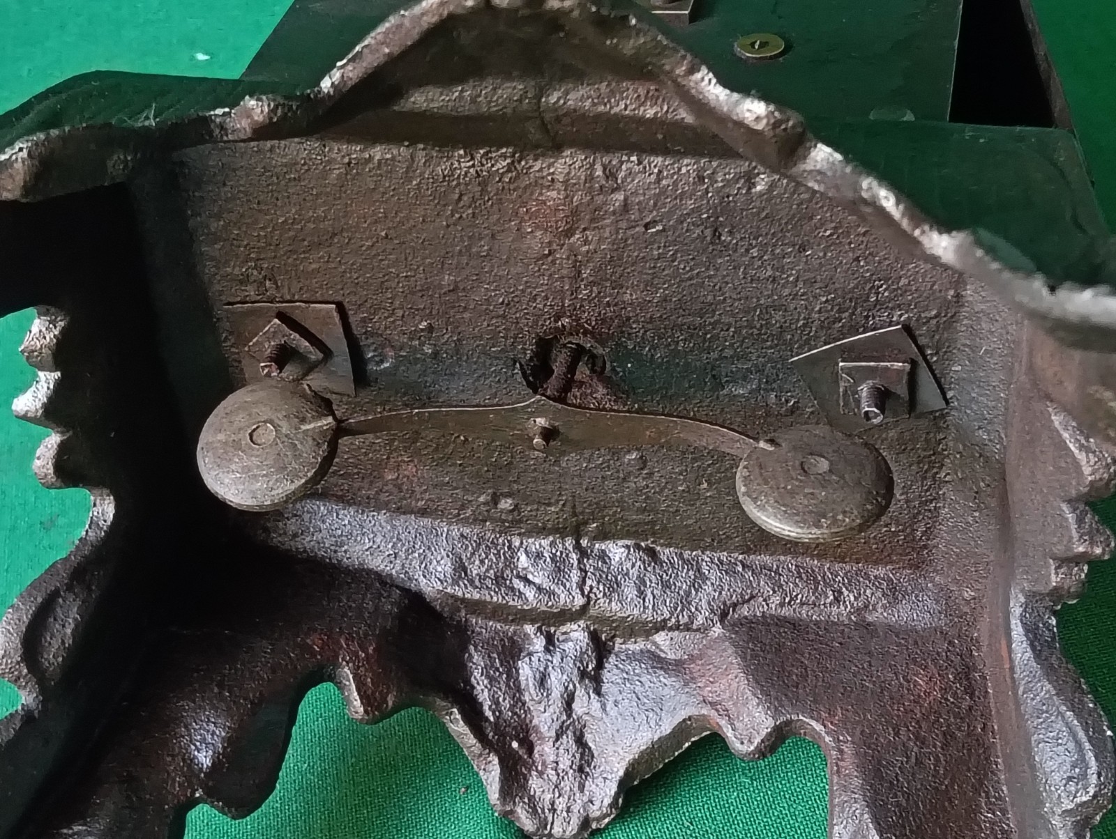 ANTIQUE WORKING HAND WINDING MECHANICAL CRANK ROASTER. CW22