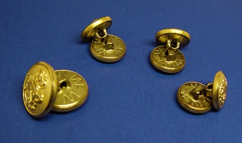 CRICKETEER Replacement Buttons 10 pcs 2-PART GOLD TONE GOOD USED AGED CONDITION - Picture 4 of 9