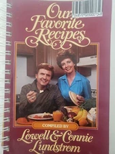 Vintage 1982 Our Favorite Recipes by Lowell & Connie Lundstrom (Plastic-comb Pap
