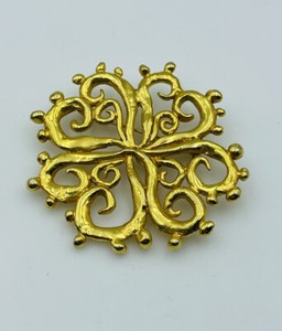 Authentic Van Der Straeten Vintage Gold Plated Abstract Hearts Pin