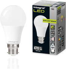 LED B22 Non-Dimmable Dusk to Dawn Dual Sensor Frosted GLS Bulb – Cool White 4000