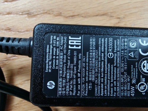 HP Netzteil HSTNN-DA40 744481-003 Notebook Laptop AC Adapter 45W / 19,5V / 2,3A