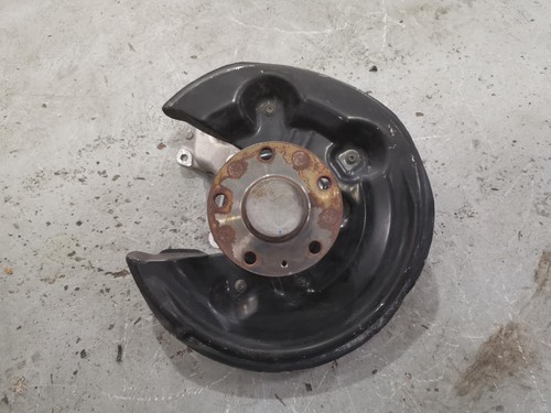 VOLKSWAGEN GOLF LEFT REAR HUB ASSEMBLY GEN 5, FWD, STANDARD, 30mm, 06/04-02/09 0