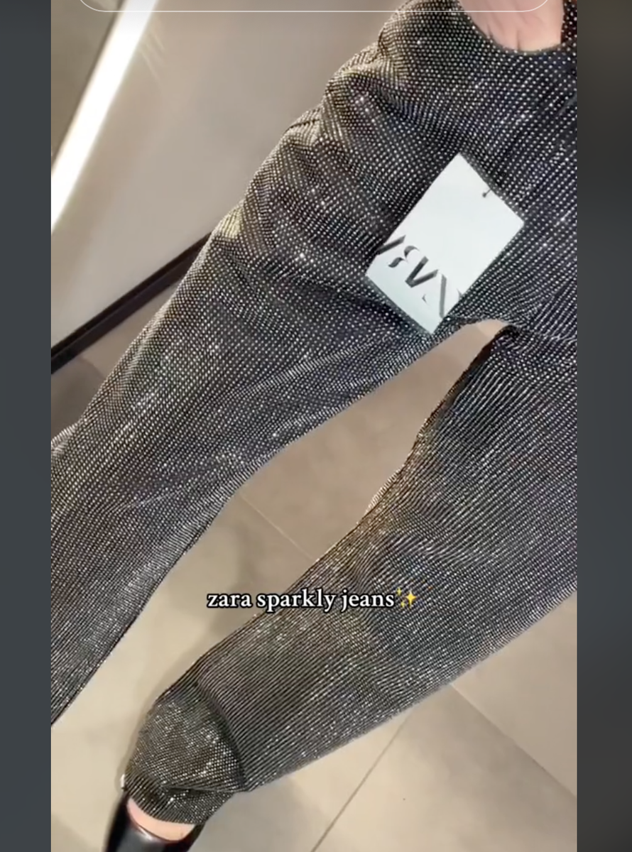 ZARA ZW COLLECTION STRAIGHT-LEG MID-RISE RHINESTONE JEANS ZARA ZW COLLECTION STRAIGHT-LEG MID-RISE RHINESTONE JEANS