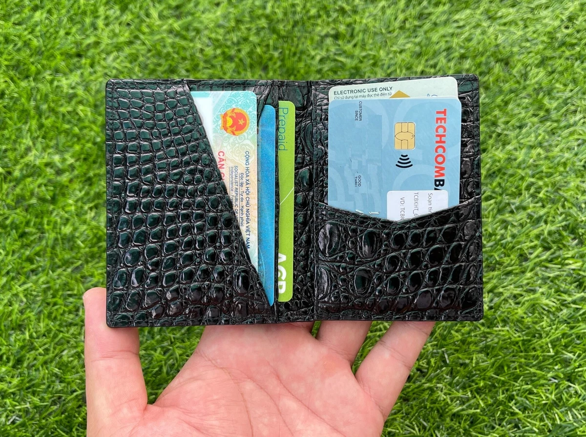 Thin Black Leather Wallet for Men. Minimalist Cardholder for 