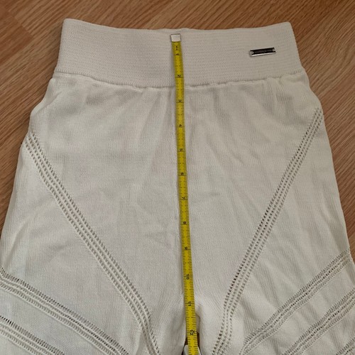 Maniere De Voir Spiral Contour Knit Cream Stirrup Leggings Size M - Picture 10 of 16