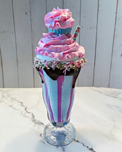 Cupcakes y pasteles falsos comida artificial batido falso shabby chic - Imagen 4 de 6
