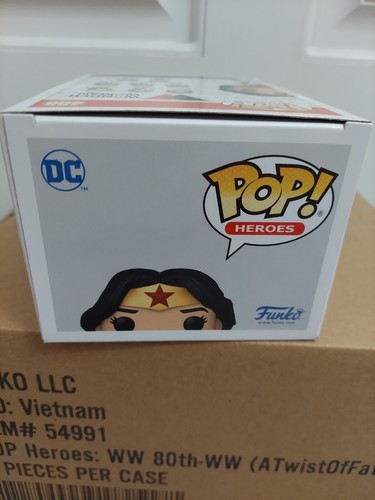 FUNKO POP VINYL DC COMIC WONDER WOMAN A TWIST OF FATE FIGURE # 406 - Picture 5 of 6