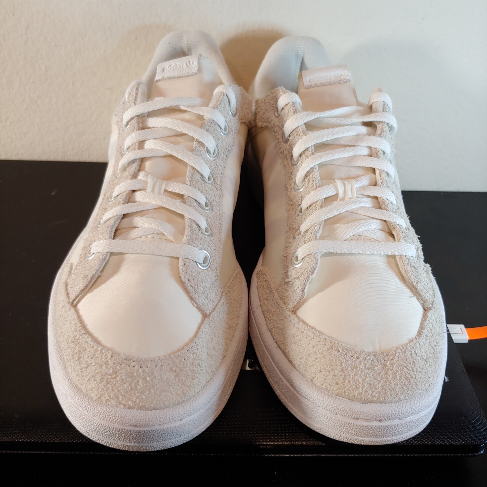 Size 9 - adidas Americana Low White 2019 Danny Glover  thumbnail 2