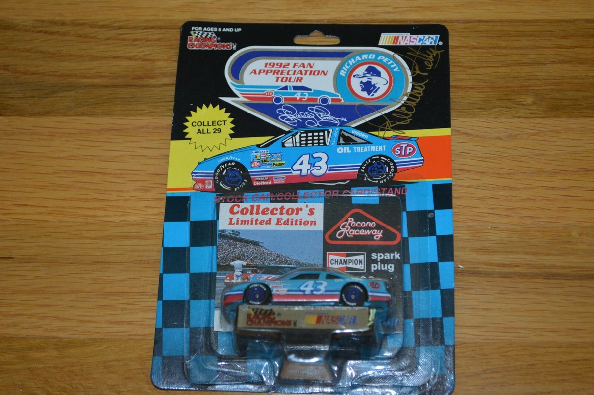 Richard Petty Signed #43 NASCAR 1992 Fan Appreciation Tour 1:64