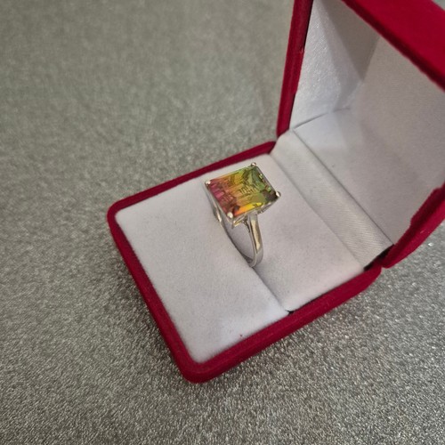 Rainbow Quartz Solitaire Ring in platinum over Sterling Silver - Picture 3 of 4