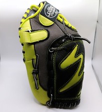 Louisville slugger baseball glove RHT Diva