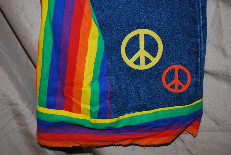 Pantalones de mezclilla Groovy años 60 Hippy Peace Love arco iris años 60 Halloween jóvenes talla 14 regular Foto 3 de 4