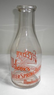 Wilcox's Silver Spring Farm Manchester VT Orange Pyro Quart Milk Bottle Round