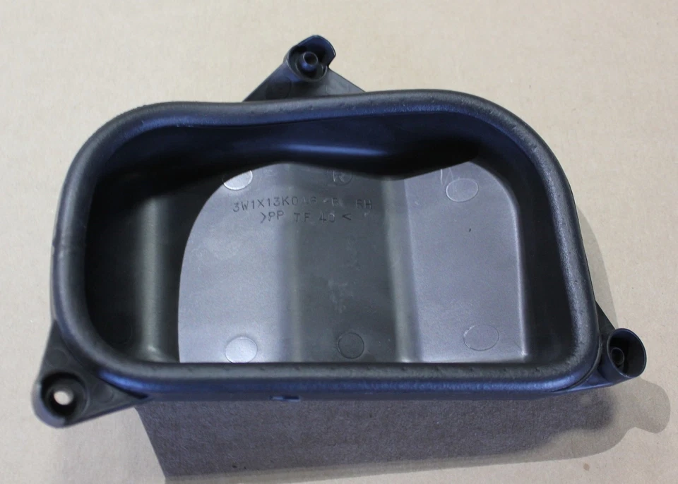 Крышка фары 03–11 Lincoln Town Car 3W1Z13K046BC для правого Ford новая из старых запасов от оригинального производителя - Изображение 3 из 3