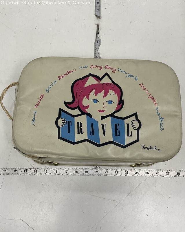 Ponytail Ivory Cream Cartoon Girl Vintage Travel Doll Case Vinyl