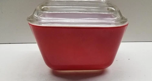 RARE Vintage Pyrex RED Square Refrigerator Dish 501 MCM Amazing Condition