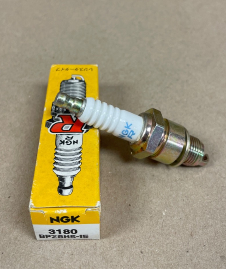New NGK 3180 BPZ8HS-15 Spark Plug
