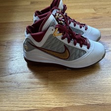Size 6.5 GS - Nike LeBron 7 QS Mid MVP