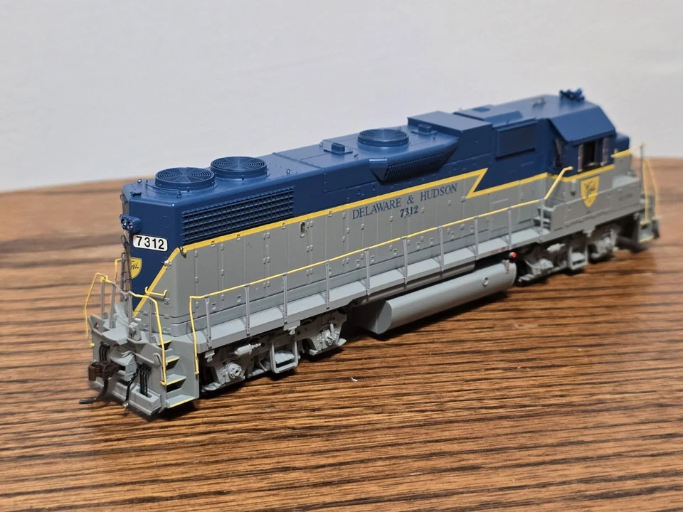 HO Athearn Genesis D&H 7312 GP38-2 DCC SOUND G65411 - Image 4 of 4