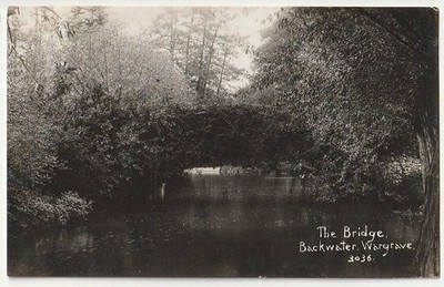 Postkarte um 1920. Die Brücke über Hennerton Backwater Wargrave Henley-on-Thames