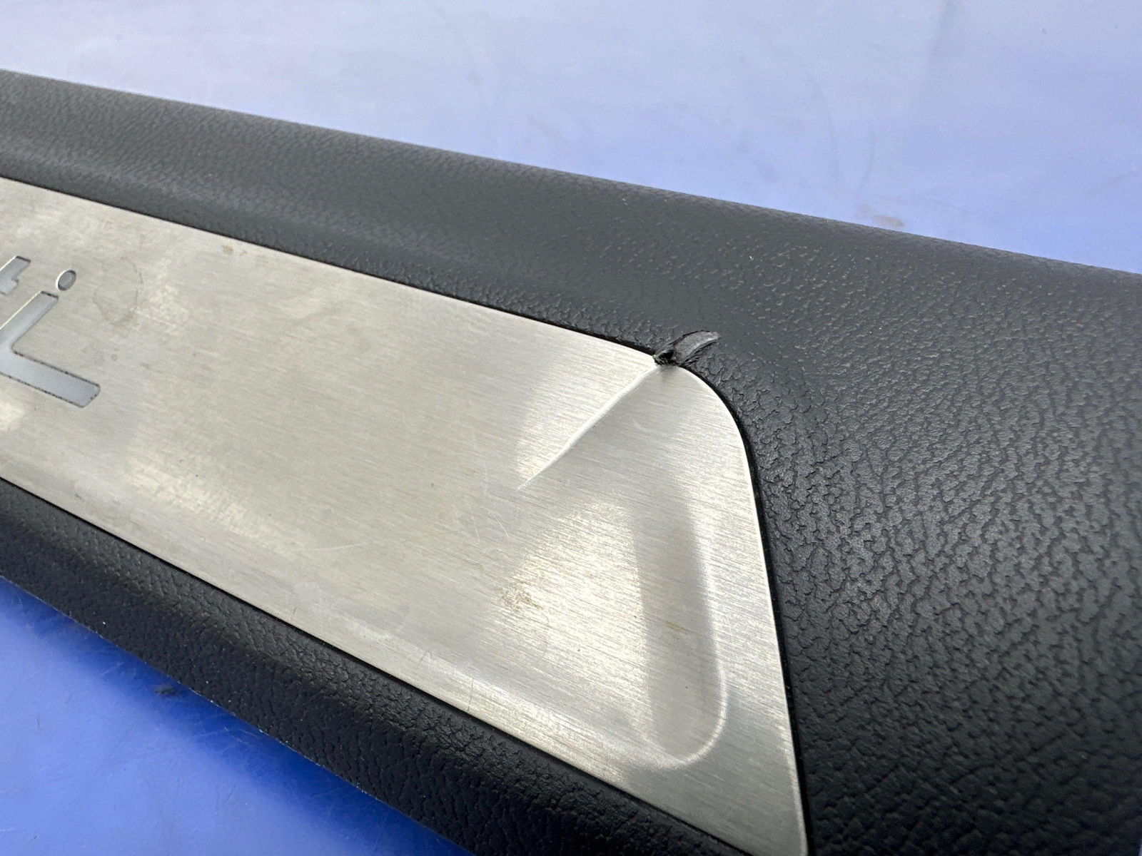 2017-2020 MASERATI LEVANTE M161 OEM FRONT DOOR SCUFF SILL PLATE SET